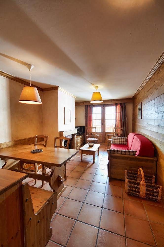 סן-מרטין-דה-בלוויל Cgh Residences & Spas Les Chalets Du Soleil Authentiques מראה חיצוני תמונה
